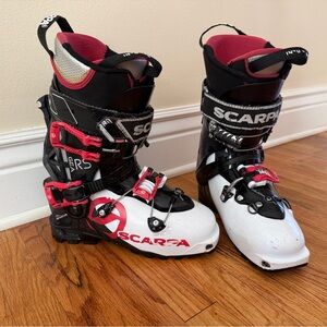 Scarpa Gea RS 23.5 Backcountry Ski Boots